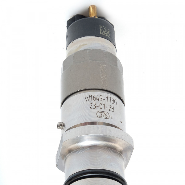 Форсунка топливная 231 EURO 4 CUMMINS BOSCH (2)