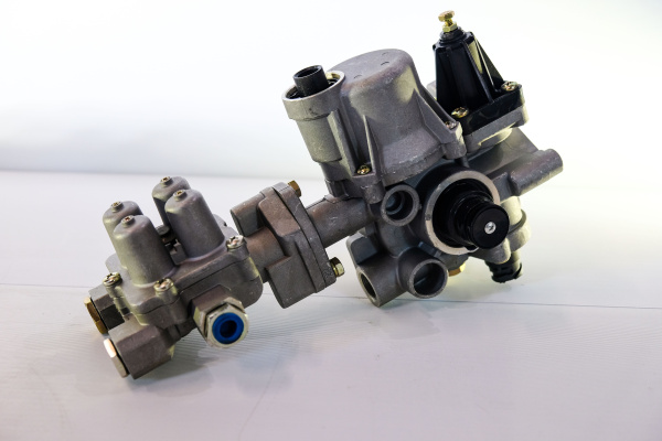 Корпус влагоотделителя FAW (Джифан)