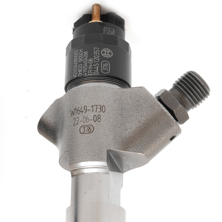 Форсунка топливная 357 BOSCH HOWO А7 0445120357 WG103408002 (2)