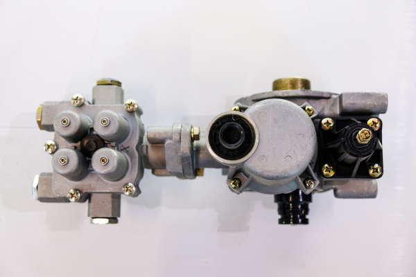 Корпус влагоотделителя FAW (Джифан)