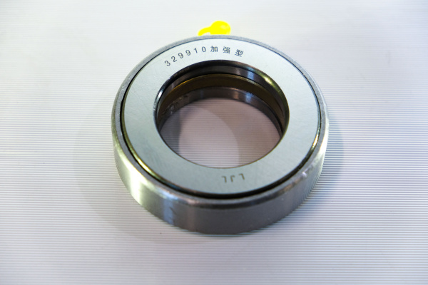 Подшипник шкворня Д 47 с тавотницей HOWO