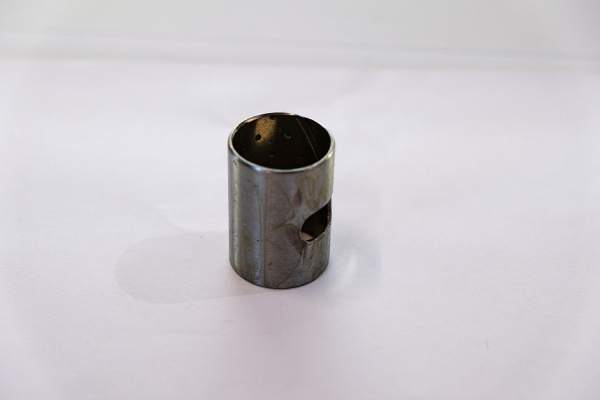 Втулка вала вилки сцепления Д28.5-25.5-40 SHACMAN (2)