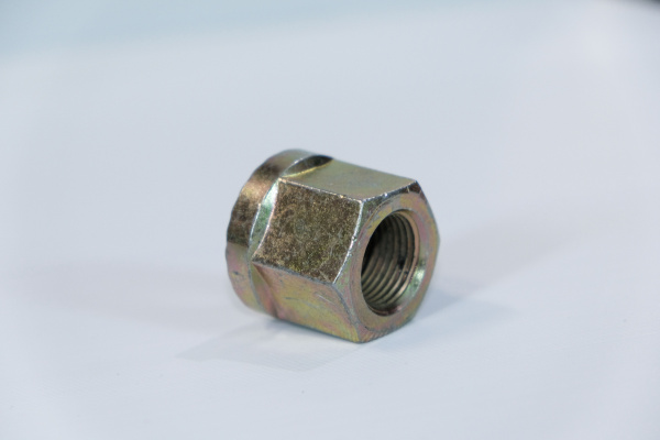 Гайка стремянки задней HOWO