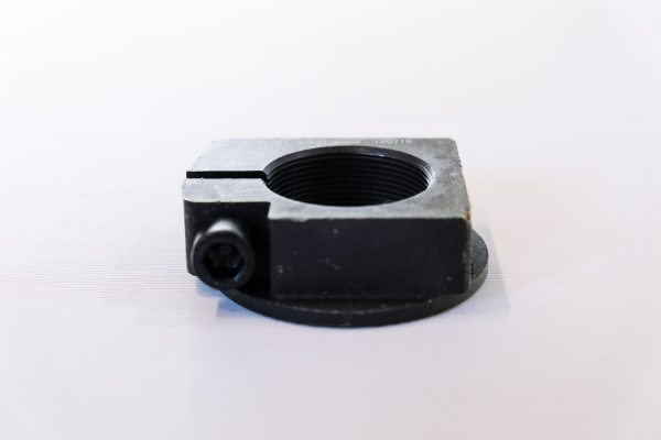 Гайка передней ступицы SHAANXI