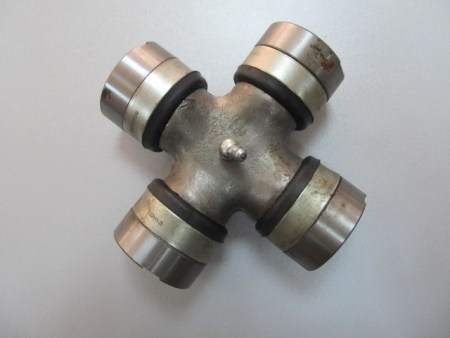 Креставина кардана Д 50 HOWO