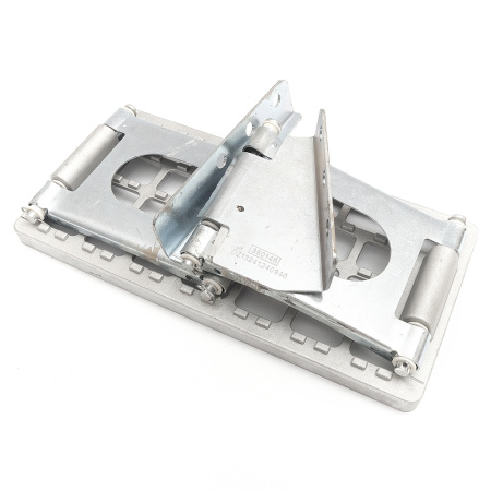 Подножка (ступень) алюминевая правая нижняя SHAANXI F3000