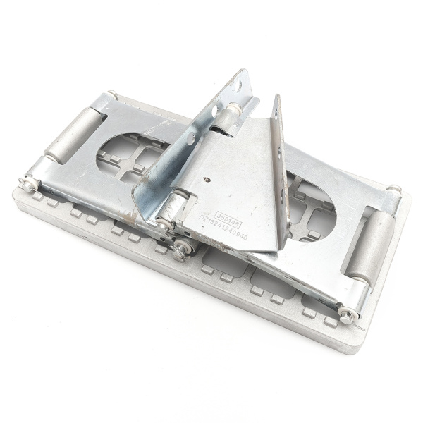 Подножка (ступень) алюминевая правая нижняя SHAANXI F3000