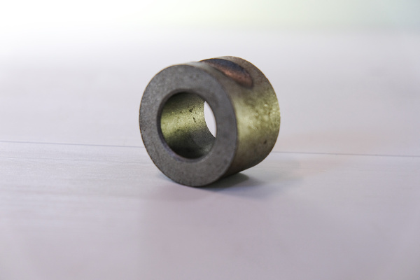 Втулка кронштейна передней рессоры переднего SHACMAN F3000 QINYAN (3)