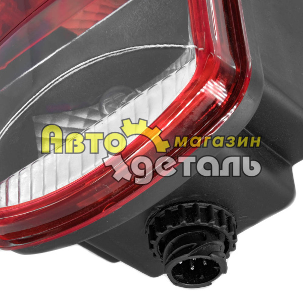 Фонарь задний L HOWO WG9719810001