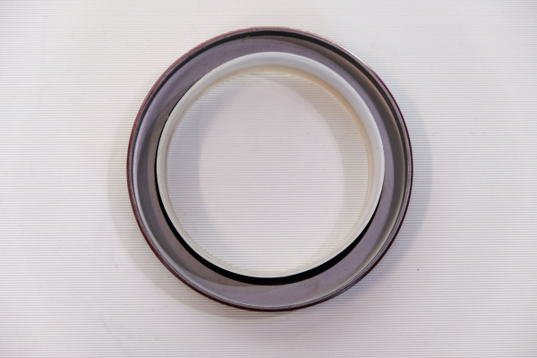 Сальник лобовой CUMMINS NTA855-C360 SD32